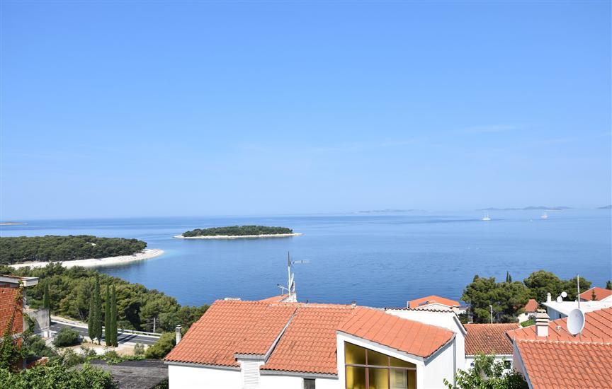 Apartment A1, for 8 persons