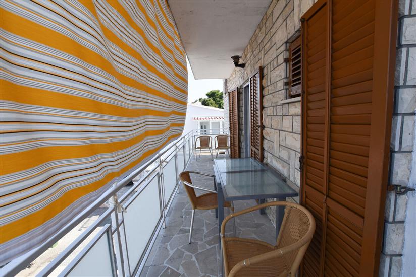 Apartment A1, for 8 persons