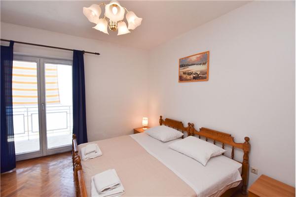 Apartment A1, for 8 persons
