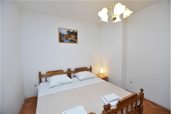 Apartment A1, for 8 persons