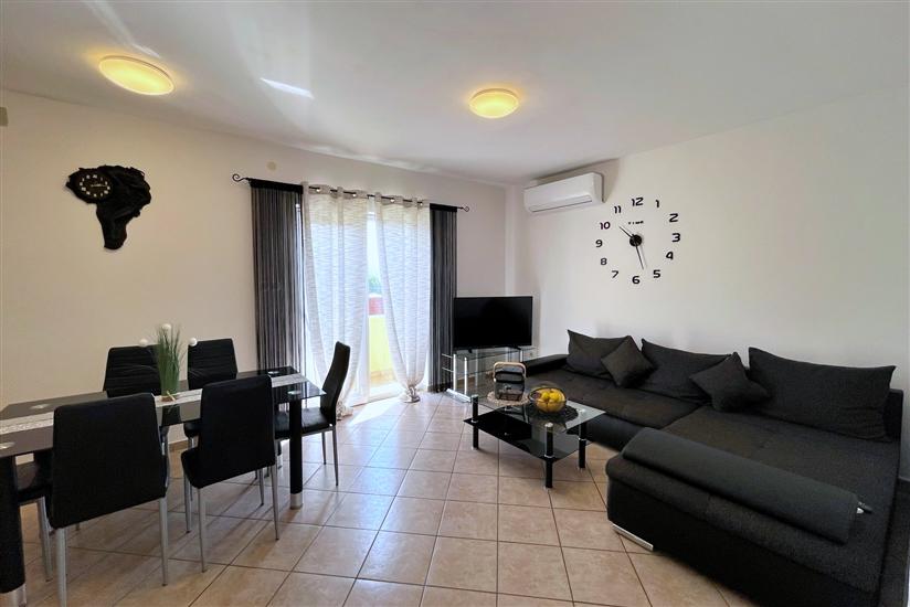Apartment A1, for 6 persons