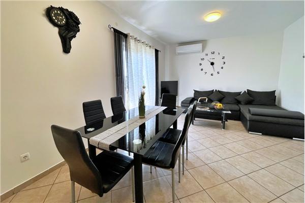 Apartment A1, for 6 persons
