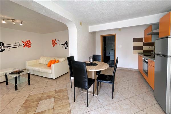 Apartment A2, for 3 persons