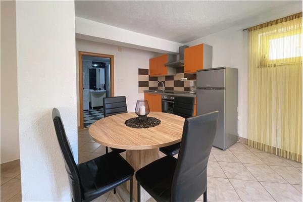 Apartment A2, for 3 persons