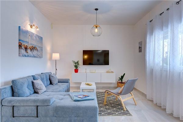 Apartment A1, for 5 persons
