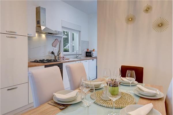 Apartment A1, for 5 persons