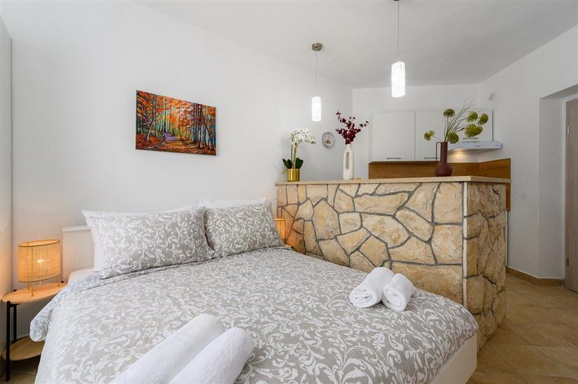 Apartment A9, for 2 persons