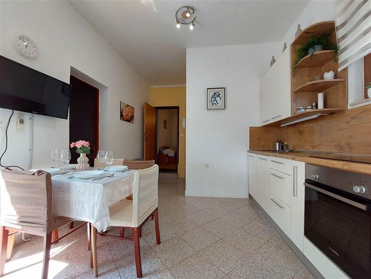 Apartment A2, for 4 persons