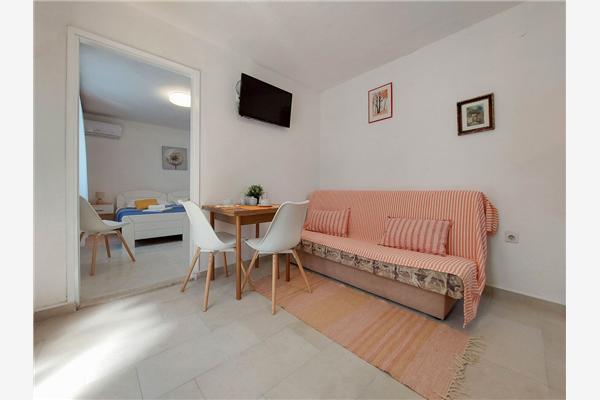 Apartment A4, for 3 persons
