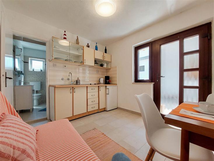 Apartment A4, for 3 persons