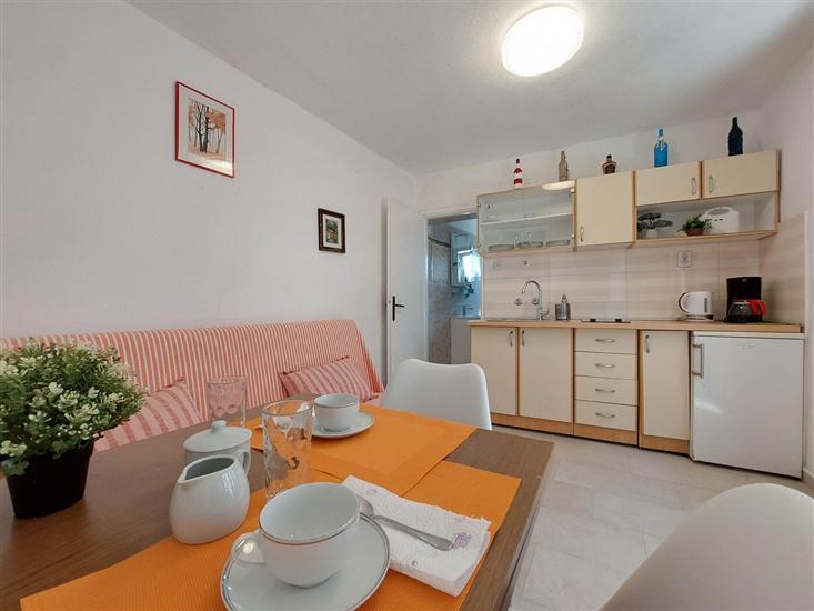 Apartment A4, for 3 persons