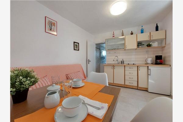 Apartment A4, for 3 persons