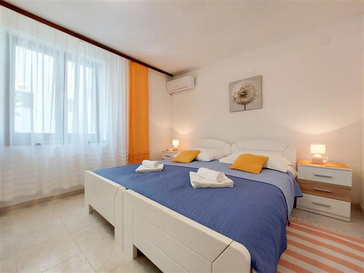 Apartment A4, for 3 persons