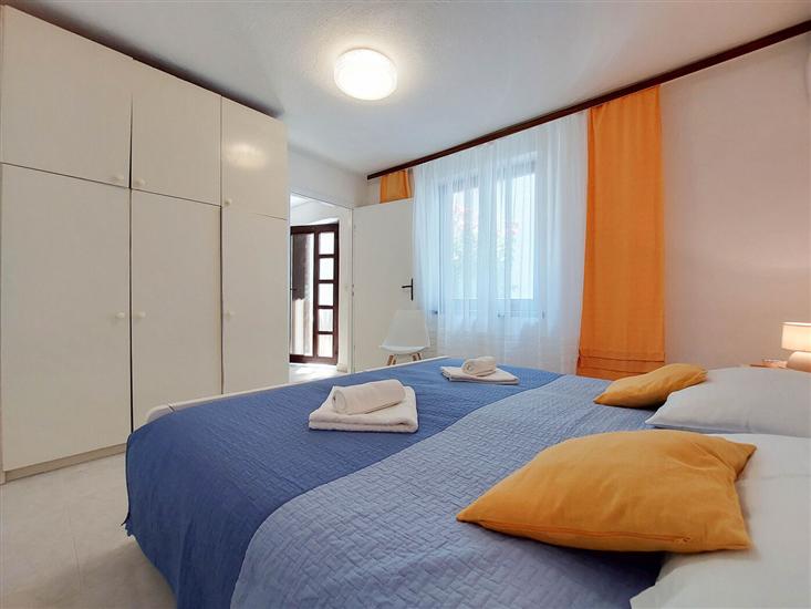 Apartment A4, for 3 persons