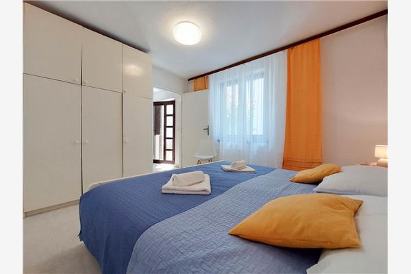 Apartment A4, for 3 persons