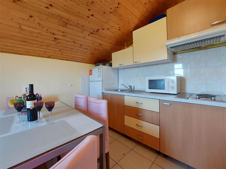 Apartment A2, for 6 persons