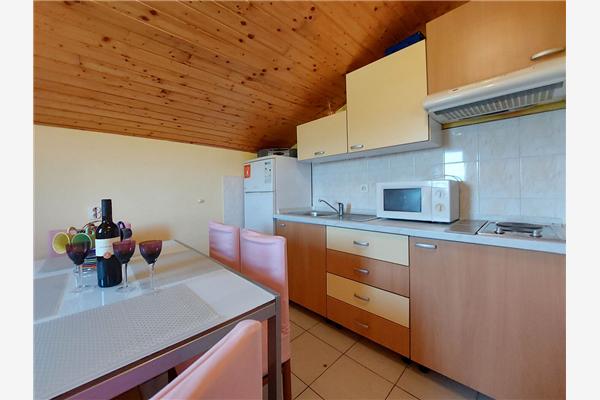 Apartment A2, for 6 persons