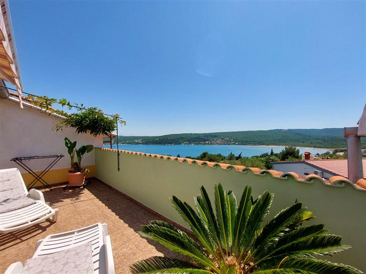 Apartment A2, for 6 persons