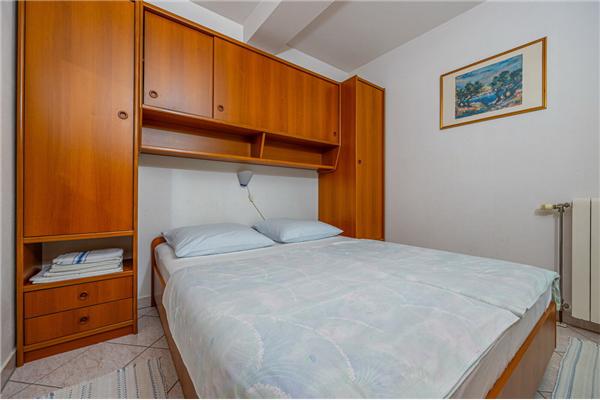 Apartment A2, for 5 persons