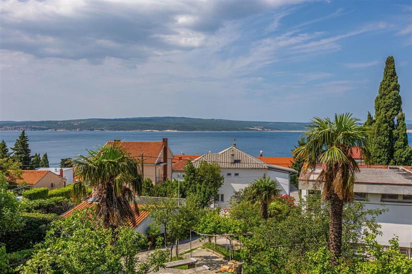 Apartment A2, for 5 persons