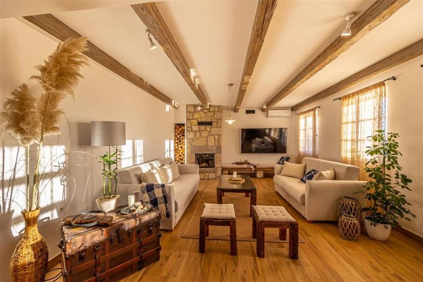 House K1, for 10 persons