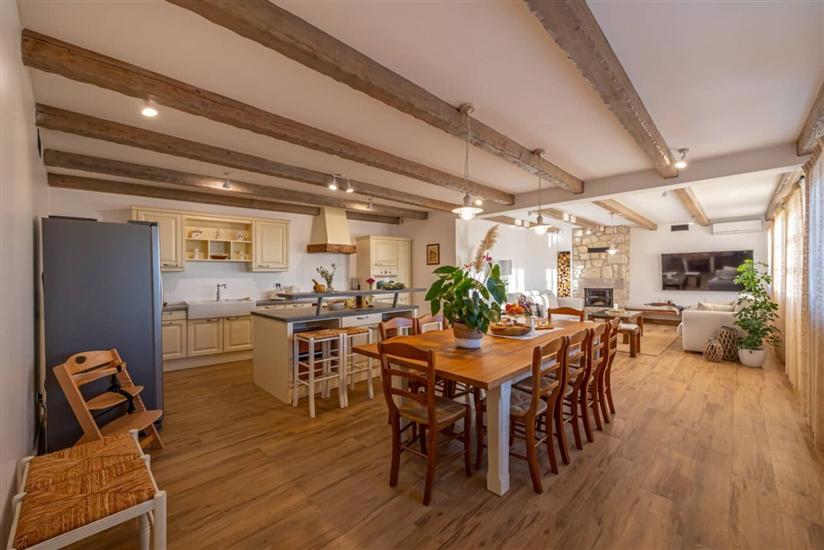 House K1, for 10 persons