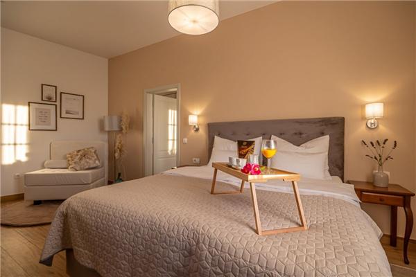 House K1, for 10 persons