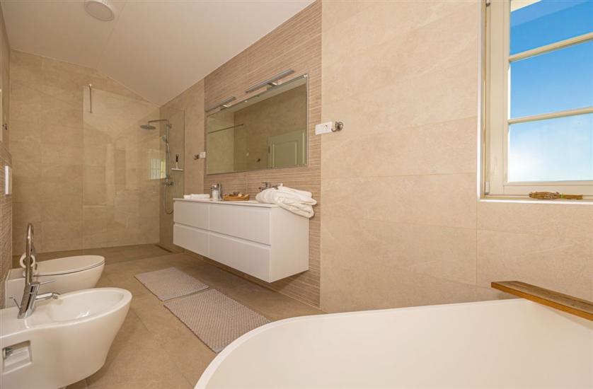 House K1, for 10 persons