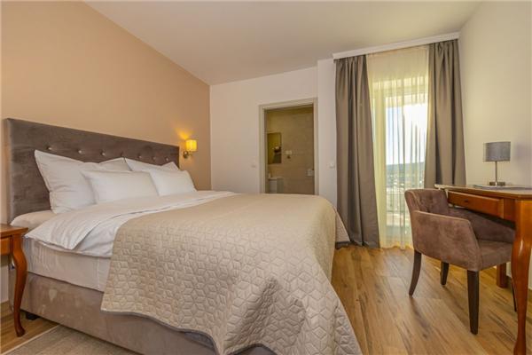 House K1, for 10 persons