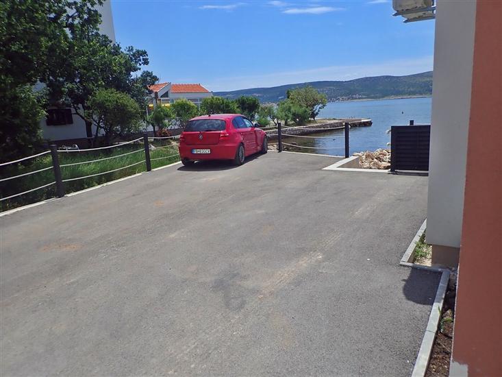 Apartment PLAVA LAGUNA-by the sea