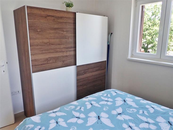 Apartment A1, for 5 persons