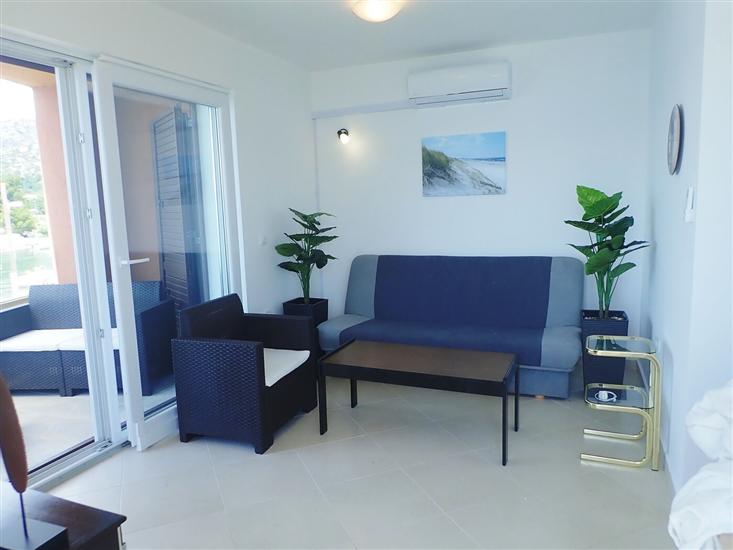Apartment A1, for 5 persons