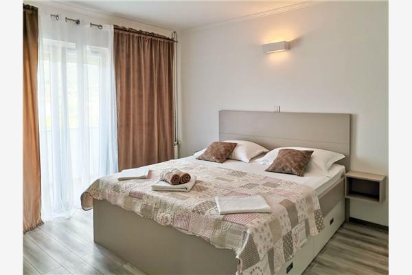 Apartment A1, for 5 persons