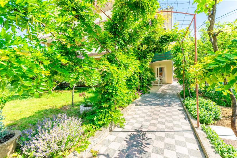 Apartments Ivan i Marija