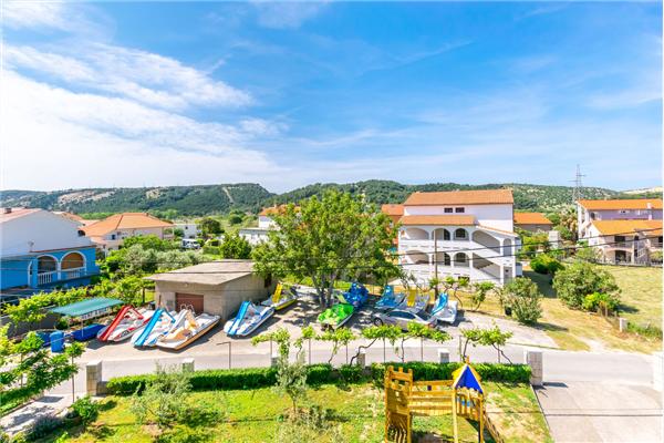 Apartment A3, for 6 persons