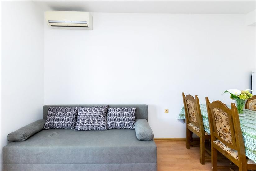 Apartment A3, for 6 persons