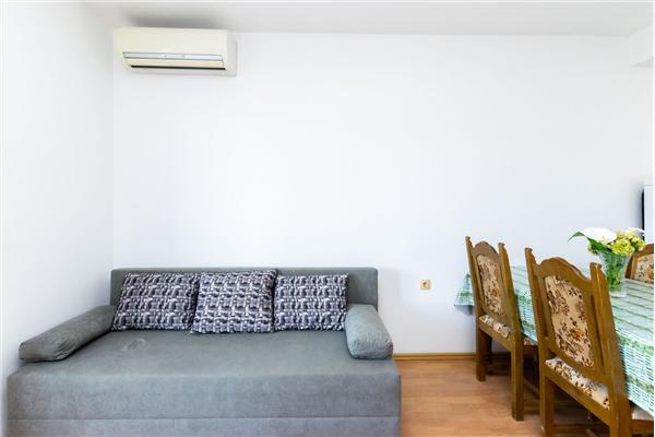 Apartment A3, for 6 persons