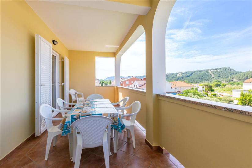 Apartment A4, for 8 persons