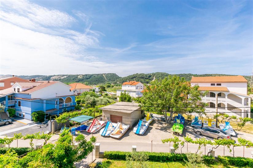 Apartment A4, for 8 persons