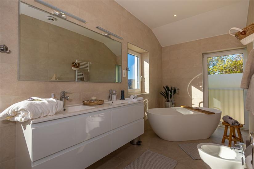 House K1, for 10 persons