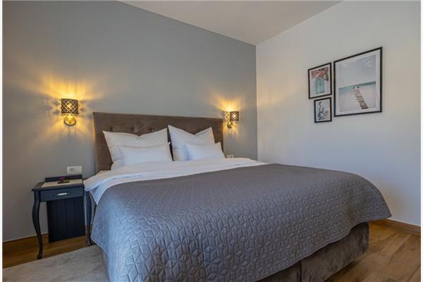 House K1, for 10 persons