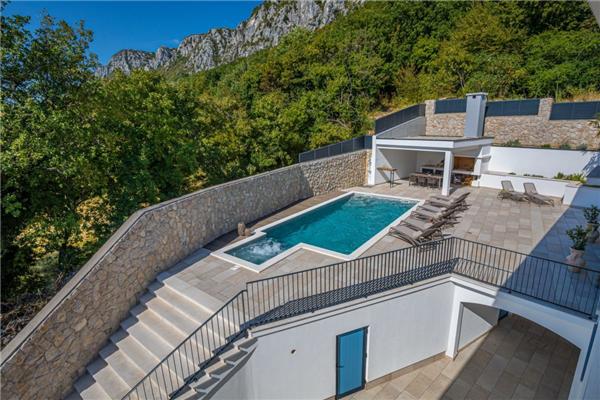 House K1, for 10 persons