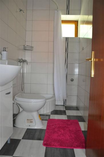 Apartment A1, for 5 persons