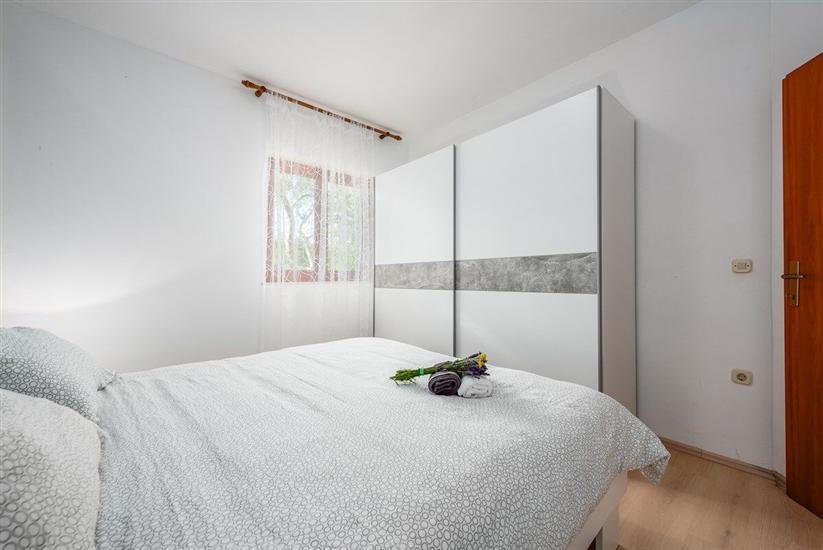 Apartment A5, for 5 persons