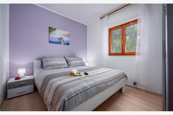 Apartment A5, for 5 persons