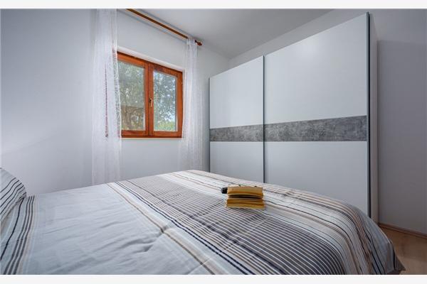 Apartment A5, for 5 persons