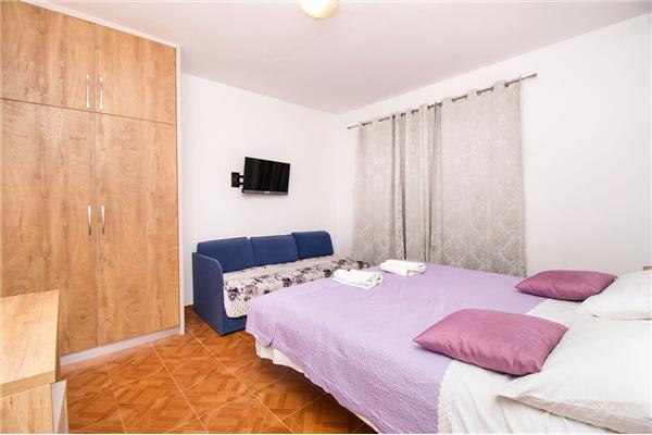Apartment A1, for 3 persons