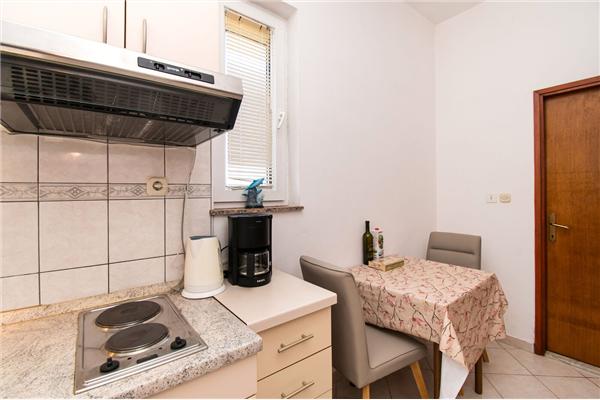 Apartment A1, for 3 persons