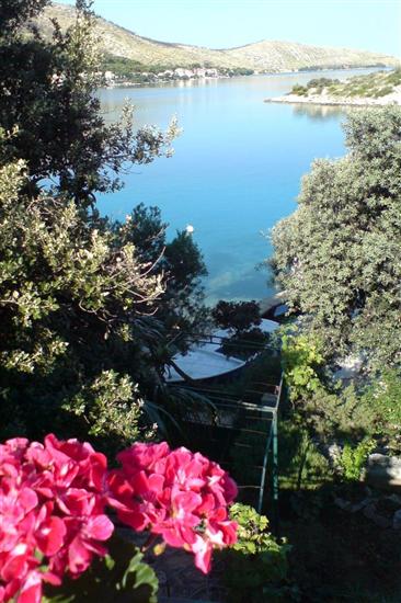 Apartments Mala kuća kraj mora