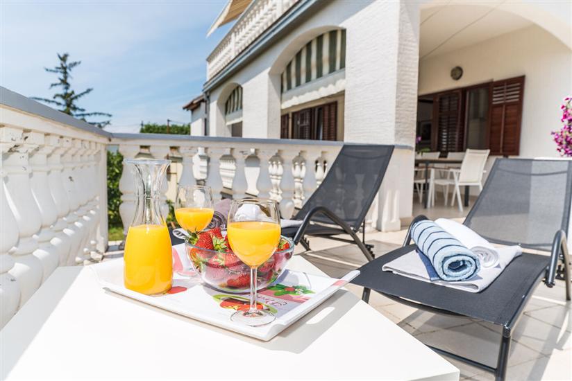 Apartment A1, for 4 persons